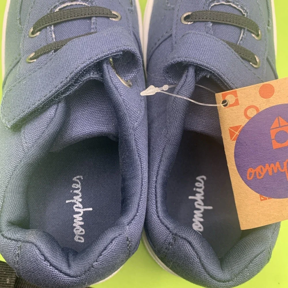 Oomphies Boys Ethan Navy Blue Hook & Loop Strap Sneaker Shoes 12Y New With Tags